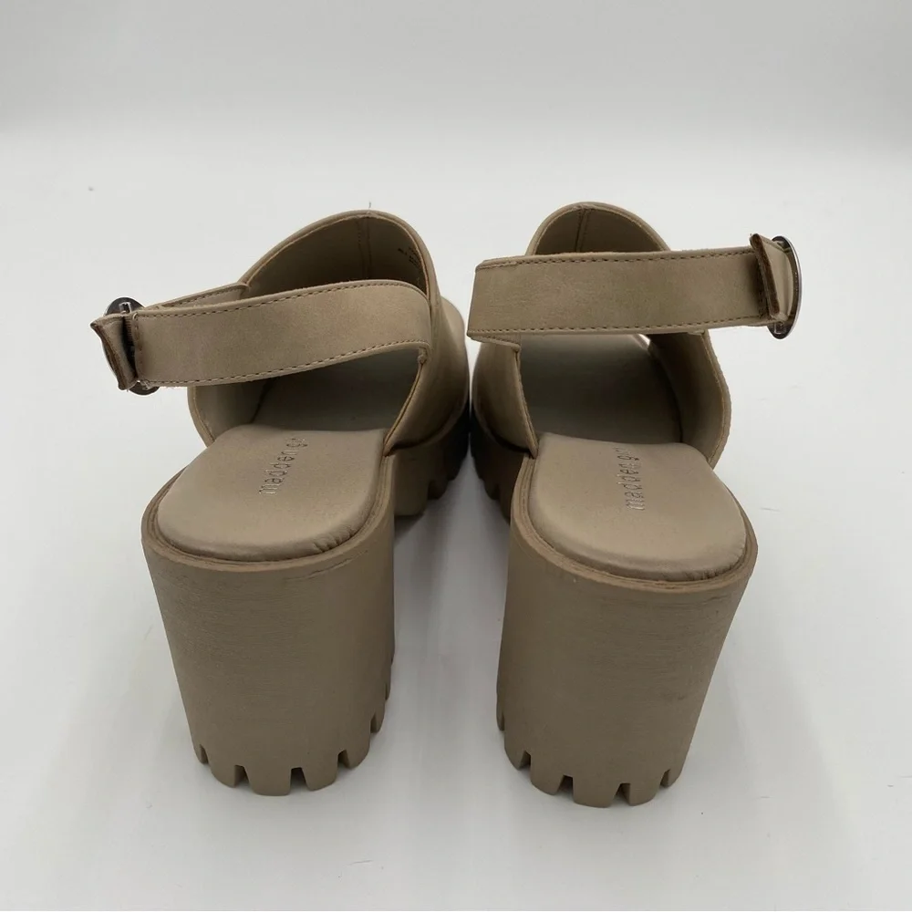 Madden Girl Sonny Y2K Chunky Platform Heeled Slingback‎ Sandals Size 10 NWOT